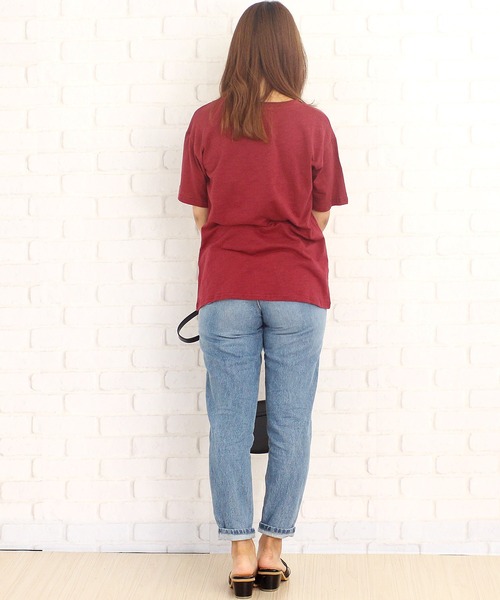 Amulet(アミュレット)の「シンプルVネックTシャツ(Tシャツ/カットソー・レディース・ワインレッド/ホワイト/ブラック/ピンク・XL/M/L)」の13枚目の写真