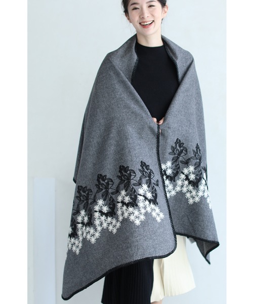 Cawaii カワイイ の 優しい花刺繍のブランケットステッチストール ボリュームマフラー ストール ショール Wear