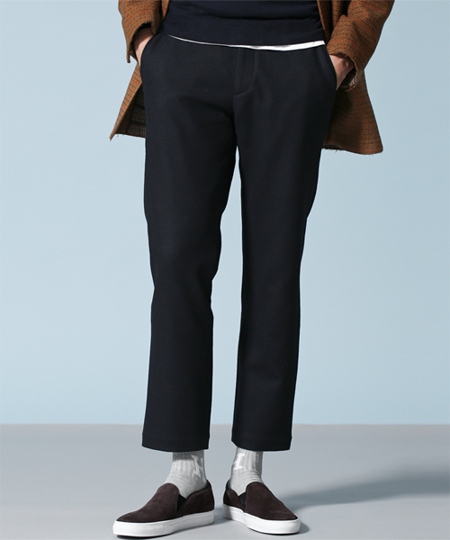 NANO universe（ナノユニバース）の「テーパードクロップドスラックス（スラックス・メンズ・グレー系その他/ネイビー・50/48/46/44）」の2枚目の写真