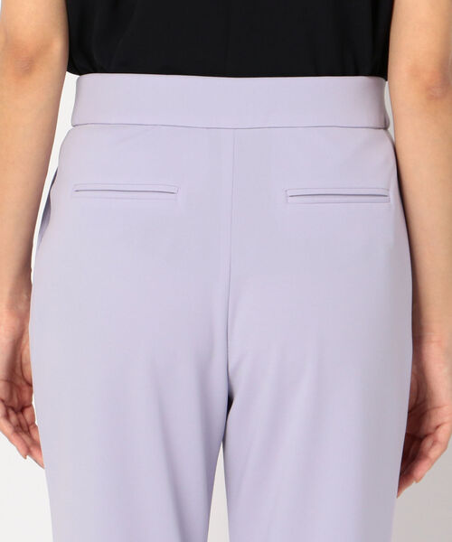 NOLLEY’S(ノーリーズ)の「タックテーパードパンツ(その他パンツ・レディース・ブラック/ベージュ/ラベンダー・38/36/34)」の9枚目の写真