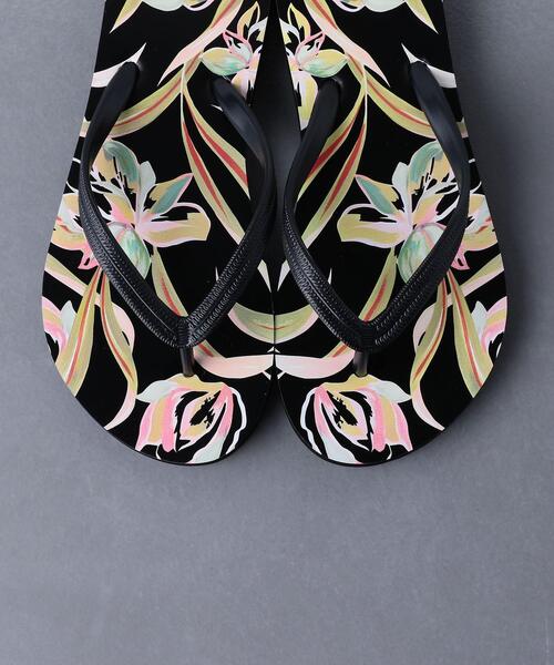 MARIHA(マリハ)の「【別注】<MARIHA(マリハ)>トングサンダル - FLIP FLOPS & TOTES◆(サンダル・レディース・ブラック・38/37/35/36)」の6枚目の写真