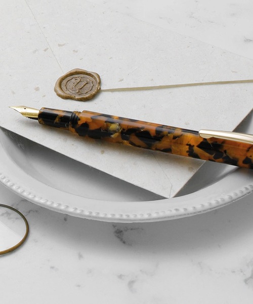 HIGHTIDE（ハイタイド）の「attache Marbled Fountain Pen