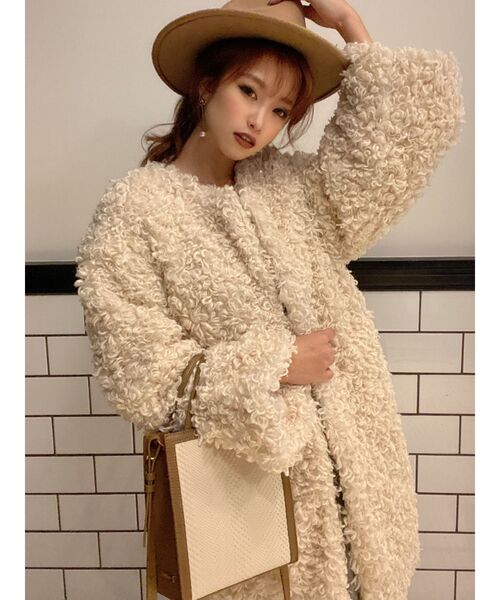 RESEXXY（リゼクシー）の「プードルファーコート（その他アウター・レディース・ブラック/ベージュ/ブラウン・FREE）」の6枚目の写真