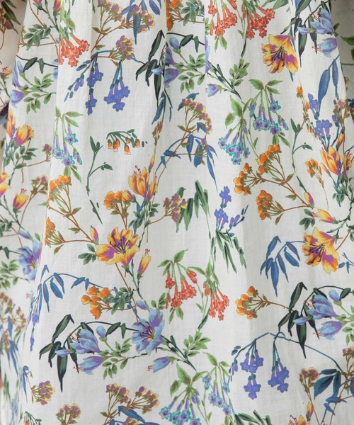 Munich（ミューニック）の「フレンチフラワープリントローン　シャーリングブラウス（シャツ/ブラウス・レディース・ネイビー/アイボリー・FREE）」の17枚目の写真