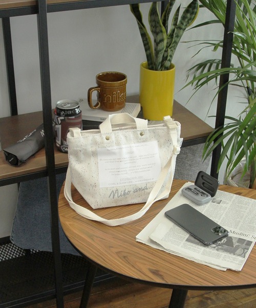 niko and...（ニコアンド）の「オリジナルリカバーニコロゴトートショルダーバッグ（トートバッグ・レディース・ホワイト/ブラック/グレー・0）」の2枚目の写真