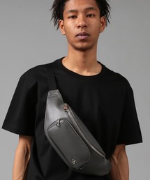Calvin Klein Jeansカルバンクラインジーンズボディバッグ