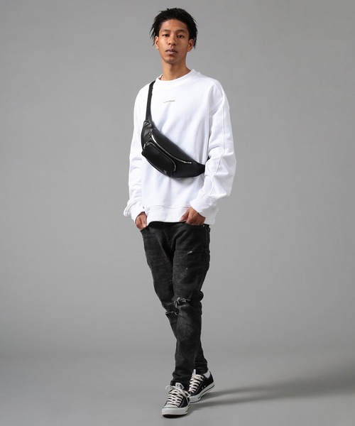 Calvin Klein Jeans Accessory（カルバン・クラインジーンズアクセサリー）の「フロント ポケット ボディ バッグ（ボディバッグ/ウエストポーチ・メンズ・ブラック/グレー・FREE）」の8枚目の写真