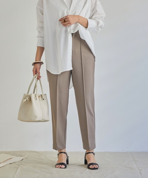 Archives ドゥアルシーヴ のファッション Archives ドゥアルシーヴ のその他パンツ カットツイルセンターシーム 212 281 715 003 を購入できます Archives Doux カットツイルセンターシーム その他パンツ パンツ Doux 21年ファッション福袋