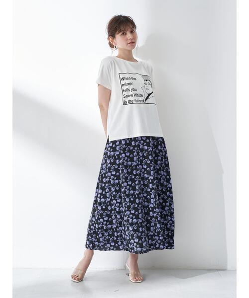 YECCA VECCA（イェッカヴェッカ）の「花柄ロングスカート　＊（スカート・レディース・ネイビー/マスタード・SMALL/MEDIUM）」の17枚目の写真