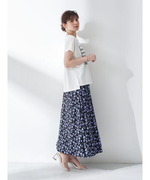 YECCA VECCA（イェッカヴェッカ）の「花柄ロングスカート　＊（スカート・レディース・ネイビー/マスタード・SMALL/MEDIUM）」の18枚目の写真