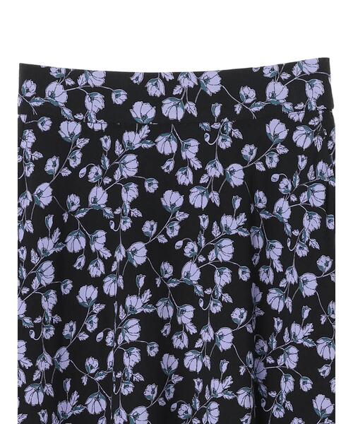 YECCA VECCA（イェッカヴェッカ）の「花柄ロングスカート　＊（スカート・レディース・ネイビー/マスタード・SMALL/MEDIUM）」の21枚目の写真