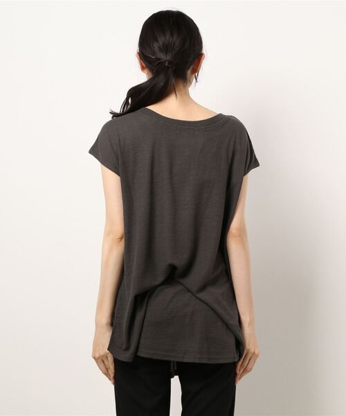 anap mimpi(アナップミンピ)の「2WAYヘンリーワッフルトップス(Tシャツ/カットソー・レディース・グレイッシュベージュ/ホワイト/ダークグレー/ネイビー・FREE)」の8枚目の写真