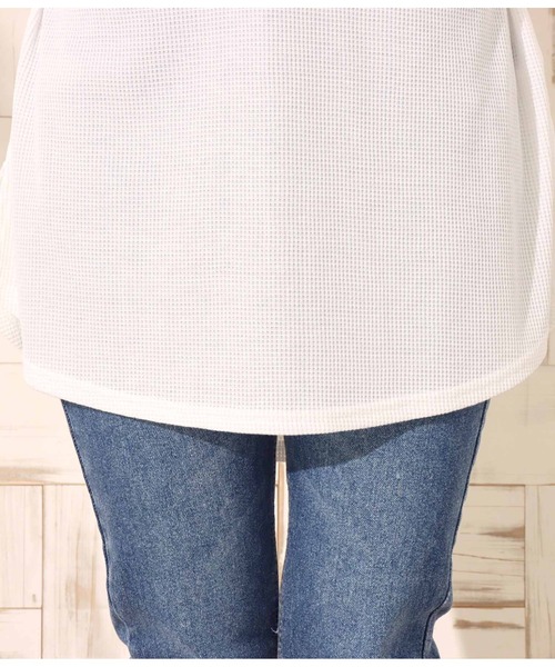 anap mimpi(アナップミンピ)の「2WAYヘンリーワッフルトップス(Tシャツ/カットソー・レディース・グレイッシュベージュ/ホワイト/ダークグレー/ネイビー・FREE)」の7枚目の写真
