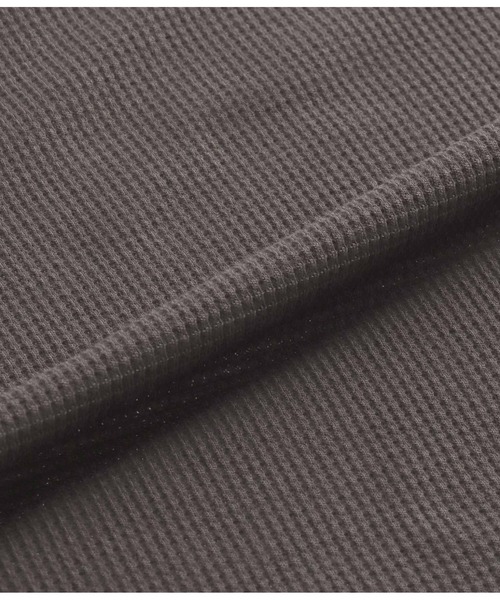 anap mimpi(アナップミンピ)の「2WAYヘンリーワッフルトップス(Tシャツ/カットソー・レディース・グレイッシュベージュ/ホワイト/ダークグレー/ネイビー・FREE)」の17枚目の写真