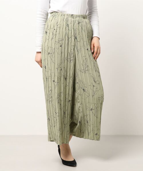 Te chichi TERRASSE(テチチテラス)の「柄アソートプリーツ加工パンツ(その他パンツ・レディース・ベージュ/ネイビー/ブラック/グリーン・フリ-)」の7枚目の写真