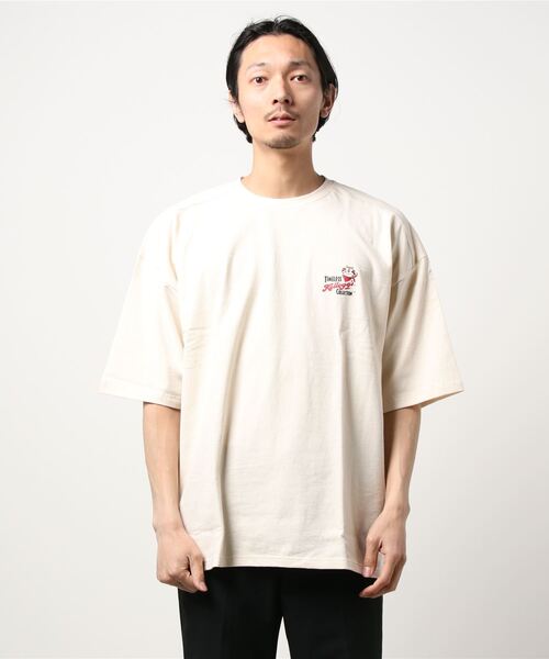 LB/S （エルビーエス）の「【Kellogg 's/ケロッグ 】サガラ刺繍　ビッグシルエット　バックプリント　ブランドロゴ　Tシャツ（Tシャツ/カットソー・メンズ・チャコールグレー/ホワイト/イエロー・LARGE/MEDIUM）」の4枚目の写真