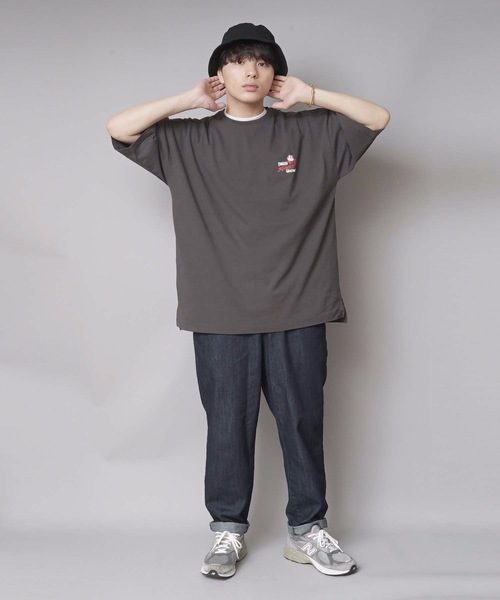 LB/S （エルビーエス）の「【Kellogg 's/ケロッグ 】サガラ刺繍　ビッグシルエット　バックプリント　ブランドロゴ　Tシャツ（Tシャツ/カットソー・メンズ・チャコールグレー/ホワイト/イエロー・LARGE/MEDIUM）」の14枚目の写真