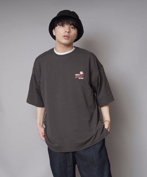 LB/S （エルビーエス）の「【Kellogg 's/ケロッグ 】サガラ刺繍　ビッグシルエット　バックプリント　ブランドロゴ　Tシャツ（Tシャツ/カットソー・メンズ・チャコールグレー/ホワイト/イエロー・LARGE/MEDIUM）」の15枚目の写真