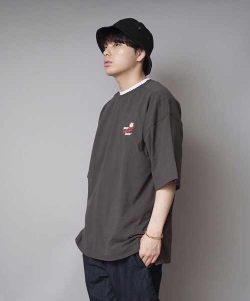 LB/S （エルビーエス）の「【Kellogg 's/ケロッグ 】サガラ刺繍　ビッグシルエット　バックプリント　ブランドロゴ　Tシャツ（Tシャツ/カットソー・メンズ・チャコールグレー/ホワイト/イエロー・LARGE/MEDIUM）」の17枚目の写真