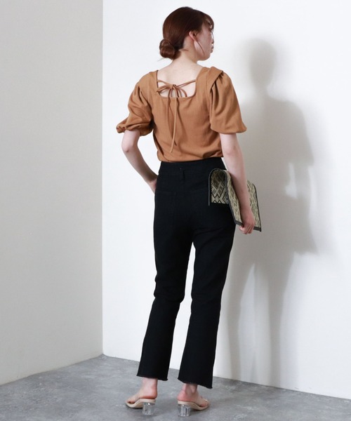 archives（アルシーヴ）の「タックボリュームスリーブＴＯＰＳ（Tシャツ/カットソー・レディース・パープル/オフホワイト/グリーン/モカ・MEDIUM）」の12枚目の写真
