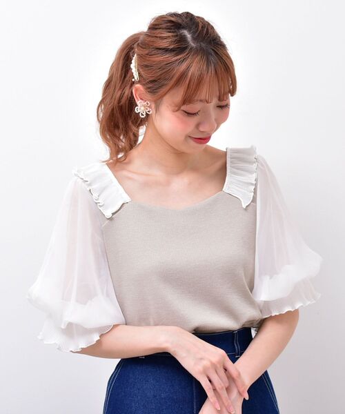 MAJESTIC LEGON（マジェスティックレゴン）の「☆ガーリースリーブ半袖トップス（Tシャツ/カットソー・レディース・ブラック/オフホワイト/グレイッシュベージュ・SMALL/MEDIUM）」の7枚目の写真