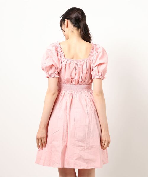 SPIGA（スピーガ）の「肩ギャザー釦半袖ミモレ丈ワンピース（ワンピース・レディース・ホワイト/ブラック/ピンク・FREE）」の6枚目の写真