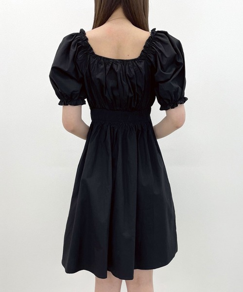 SPIGA（スピーガ）の「肩ギャザー釦半袖ミモレ丈ワンピース（ワンピース・レディース・ホワイト/ブラック/ピンク・FREE）」の7枚目の写真