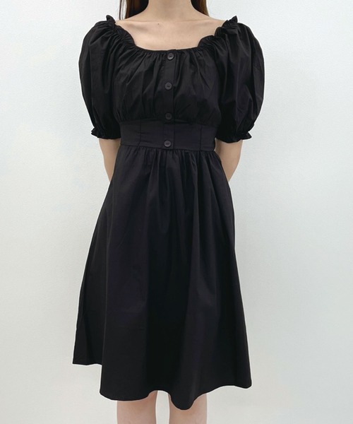 SPIGA（スピーガ）の「肩ギャザー釦半袖ミモレ丈ワンピース（ワンピース・レディース・ホワイト/ブラック/ピンク・FREE）」の5枚目の写真