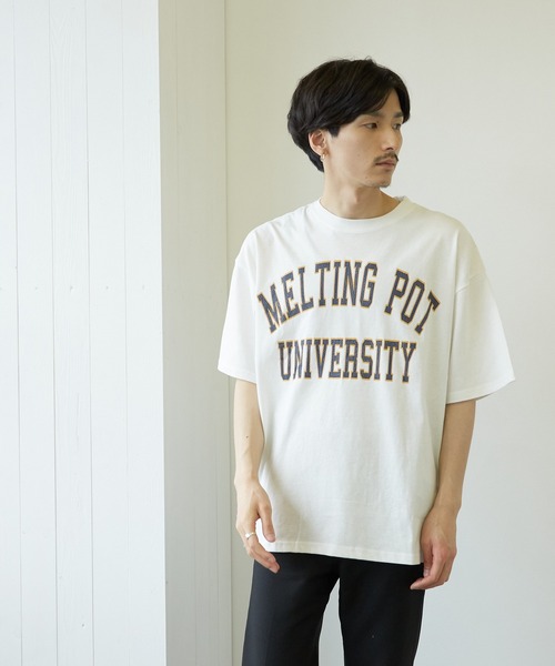 VIBGYOR(ヴィブジョー)の「【VIBGYOR BY AS】カレッジプリントTEE(RE)(Tシャツ/カットソー・メンズ・ホワイト/グリーン/ブラック系その他・MEDIUM/LARGE)」の4枚目の写真