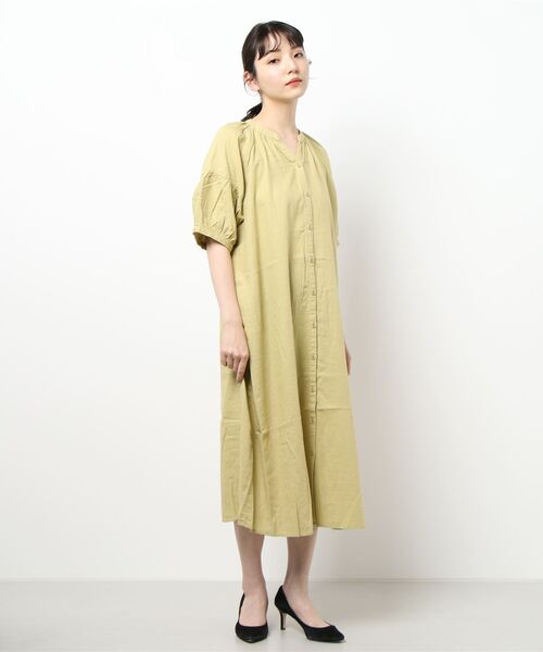 Samansa Mos2(サマンサ モスモス)の「接触冷感バルーンスリーブギャザーワンピース(ワンピース・レディース・ブラウン/チャコール/イエロー/ベージュ・フリ-)」の7枚目の写真