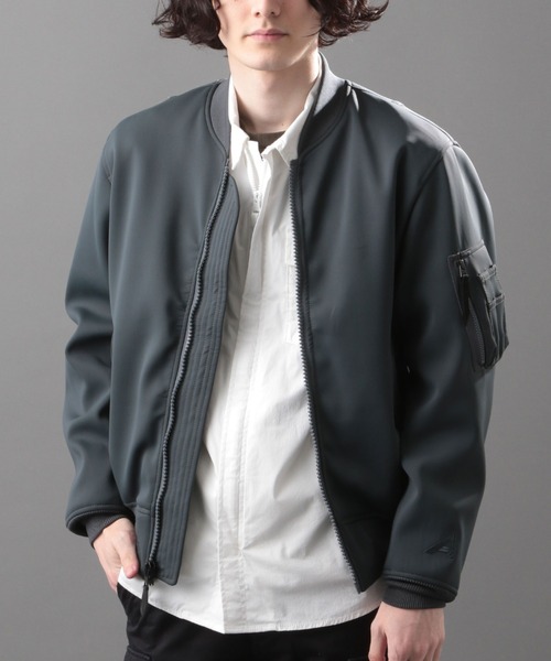 AVIREX(アヴィレックス)の「【AVIREX FLYER’S】エムエーワン / MA-1 AF /アヴィレックス / AVIREX(MA-1・メンズ・ブラック/グレー・MEDIUM/LARGE/X-LARGE/XX-LARGE)」の2枚目の写真