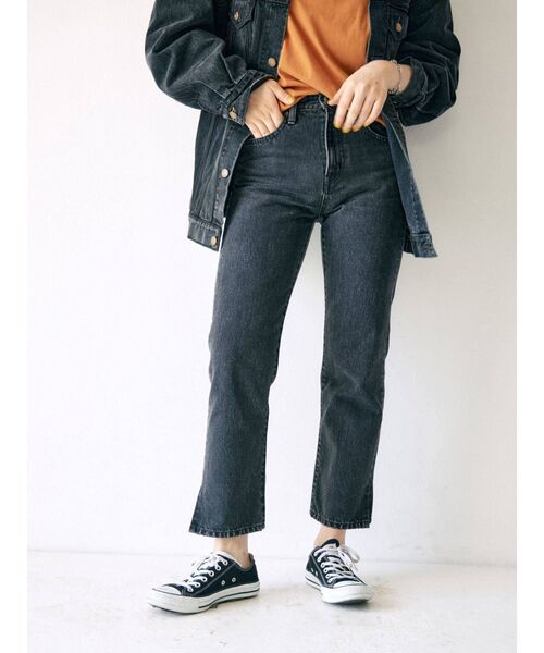 Ungrid（アングリッド）の「スリットストレートデニム（デニムパンツ・レディース・ブラック/ブルー・25inch/26inch/24inch）」の11枚目の写真