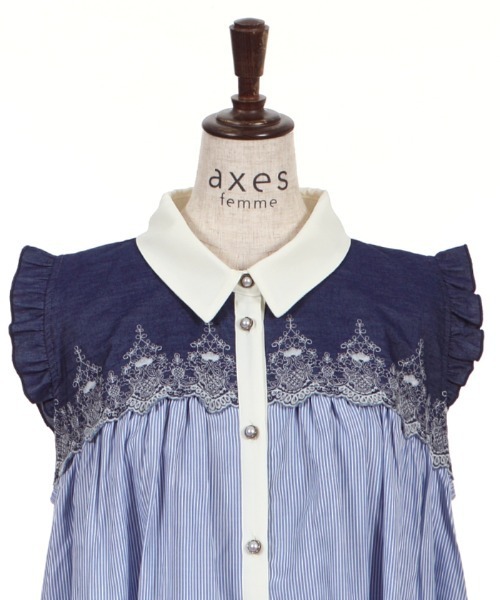 axes femme（アクシーズファム）の「ヨーク刺繍ノースリ