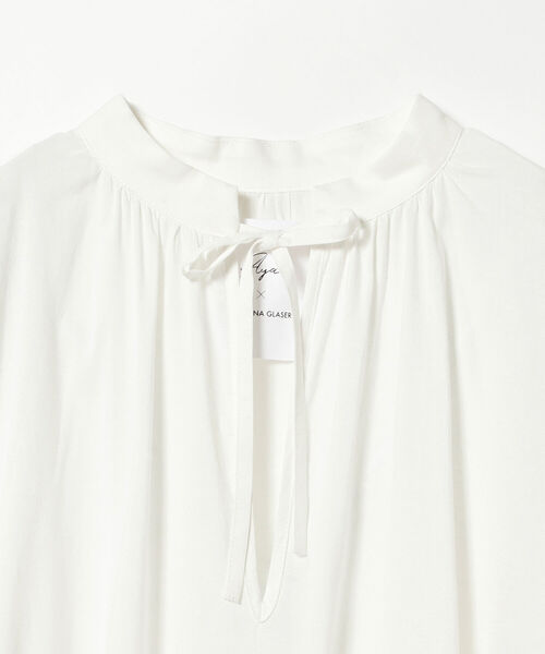 CAROLINA GLASER（カロリナ グレイサー）の「Aya × CAROLINA GLASER / レース ロングブラウス（シャツ/ブラウス・レディース・ホワイト/ブラック・ONE SIZE）」の15枚目の写真