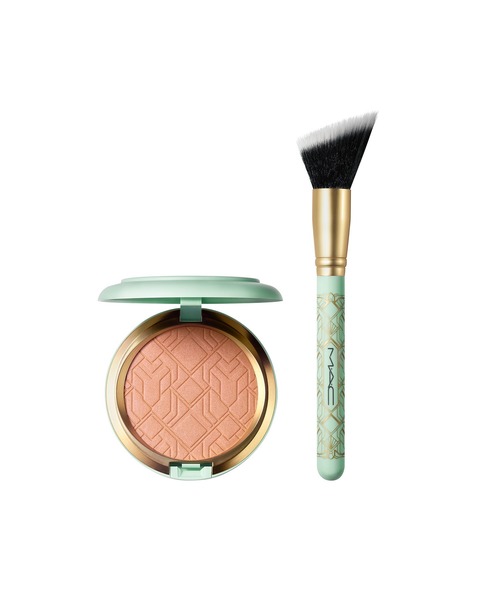 値下げ⭐︎M・A・C ブラシ ウィズ フェイム プロ ブラシ キット MAC - M・A・C ブラシ ウィズ フェイム プロ ブラシ キットの