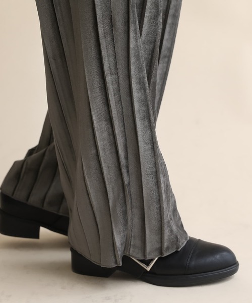 osharewalker(オシャレウォーカー)の「【廃盤】『ベロアプリーツワイドパンツ』(その他パンツ・レディース・ブルーグリーン/チャコール/ピンク・1/2)」の18枚目の写真