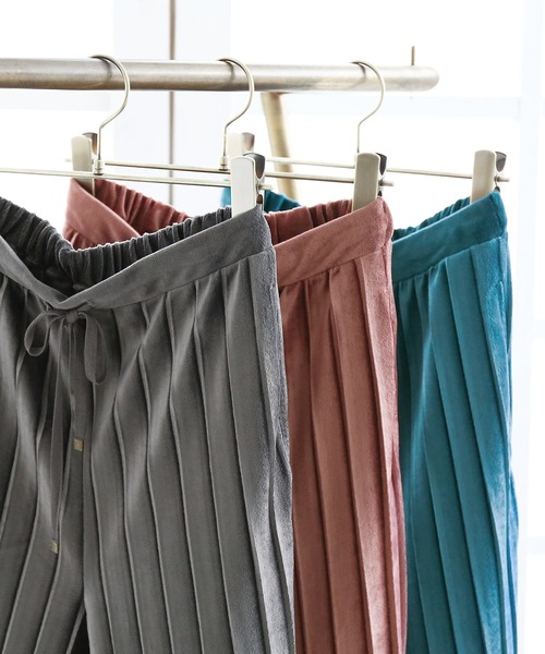 osharewalker(オシャレウォーカー)の「【廃盤】『ベロアプリーツワイドパンツ』(その他パンツ・レディース・ブルーグリーン/チャコール/ピンク・1/2)」の19枚目の写真