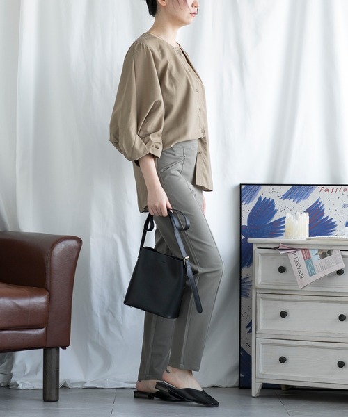 aimoha（アイモハ）の「ボリューム袖ブラウス (SS)（シャツ/ブラウス・レディース・ベージュ/ホワイト・LARGE/MEDIUM）」の21枚目の写真