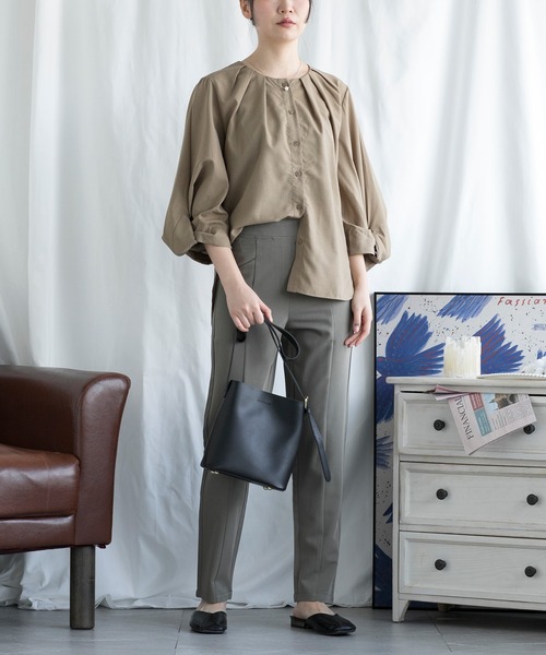 aimoha（アイモハ）の「ボリューム袖ブラウス (SS)（シャツ/ブラウス・レディース・ベージュ/ホワイト・LARGE/MEDIUM）」の22枚目の写真