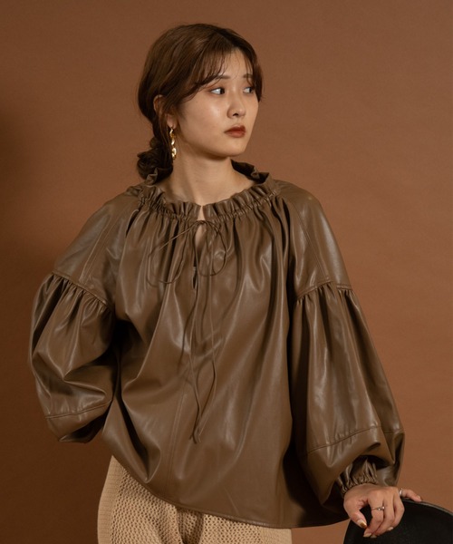 セール】leather volume blouse（シャツ/ブラウス）｜Amiur（エミレ