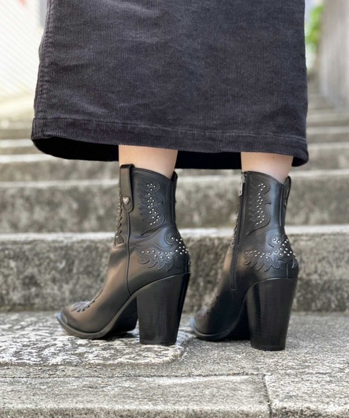 ASH(アッシュ)の「WEB限定【BEVERLY】ウエスタンショートブーツ(ブーツ・レディース・ブラック・38/36/37)」の5枚目の写真