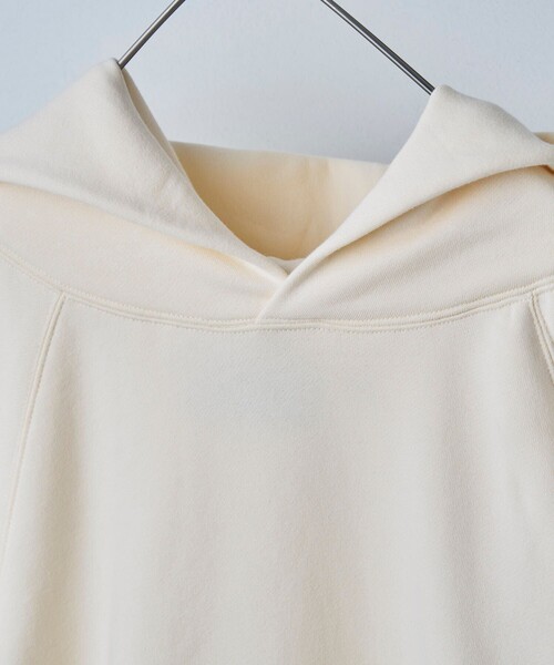 Firsthand(ファーストハンド)の「FOG ESSENTIALS/エフオージーエッセンシャルズ バックプリント プルオーバーフーディ(パーカー・メンズ・ブラック/オフホワイト/オリーブ/キャメル・S/M/L/XL)」の14枚目の写真