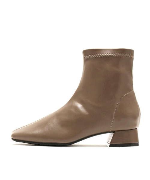 grandfleur（グランドフルール）の「【S～3L】スクエアトゥローヒールストレッチショートブーツ（ブーツ・レディース・ブラック/ダークブラウン/ベージュ系その他/アイボリー・3L/L/S/LL/M）」の14枚目の写真