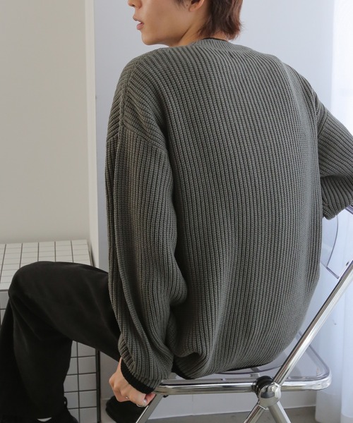 TUTTU（トゥトゥ）の「リブ配色 片畦 ニット プルオーバー（ニット/セーター・メンズ・ブラウン/グリーン・M/L）」の3枚目の写真