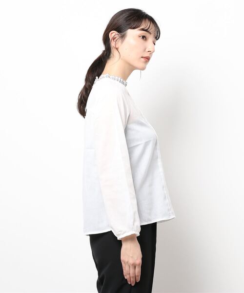 ehka sopo（エヘカソポ）の「単色刺繍ブラウス（シャツ/ブラウス・レディース・オフホワイト/ミント/キナリ・ﾌﾘ-）」の4枚目の写真