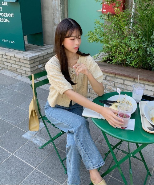 mood for a day（ムードフォーアデイ）の「waggy denim / ハイウエストストレートデニム（デニムパンツ・レディース・ブルー・SMALL/MEDIUM）」の12枚目の写真