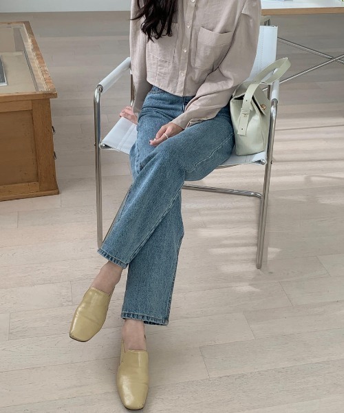 mood for a day（ムードフォーアデイ）の「waggy denim / ハイウエストストレートデニム（デニムパンツ・レディース・ブルー・SMALL/MEDIUM）」の3枚目の写真