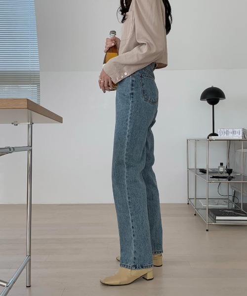 mood for a day（ムードフォーアデイ）の「waggy denim / ハイウエストストレートデニム（デニムパンツ・レディース・ブルー・SMALL/MEDIUM）」の7枚目の写真