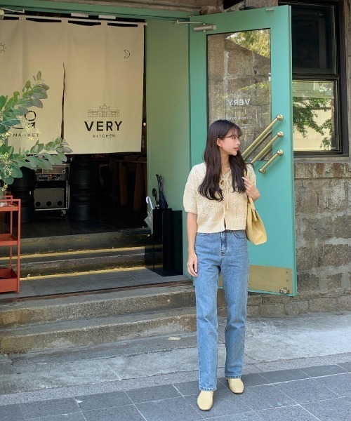mood for a day（ムードフォーアデイ）の「waggy denim / ハイウエストストレートデニム（デニムパンツ・レディース・ブルー・SMALL/MEDIUM）」の10枚目の写真