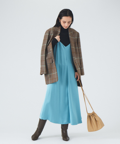 qualite（カリテ）の「フォルムキャミワンピース（ワンピース・レディース・ブラック/ピンクベージュ/ブルー・フリー）」の3枚目の写真